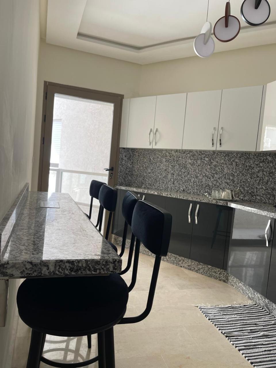 Appartamento Profitez De Tanger Avec Style Esterno foto