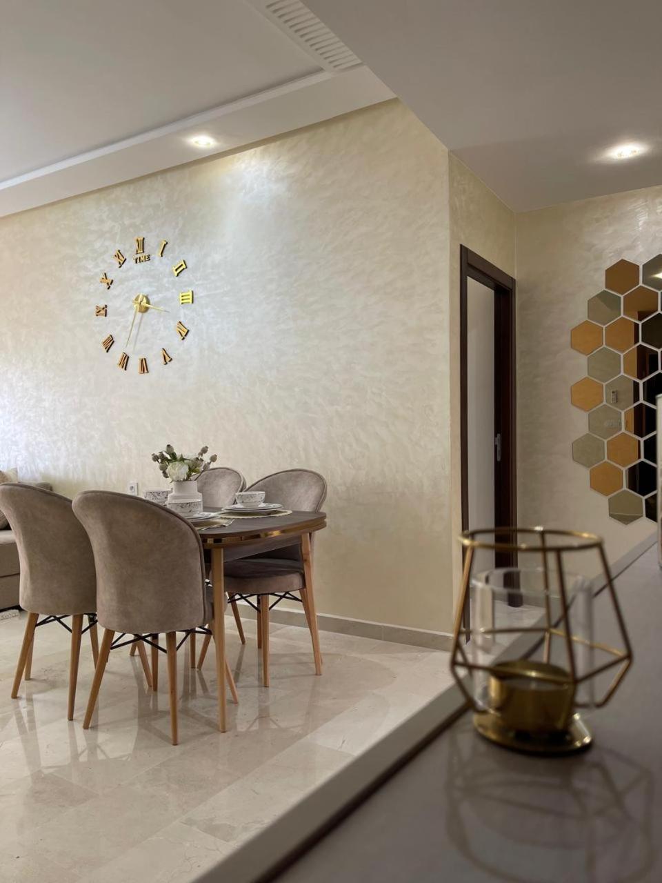 Appartamento Profitez De Tanger Avec Style Esterno foto