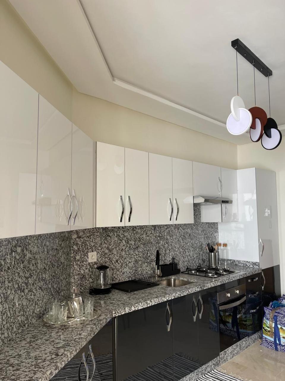 Appartamento Profitez De Tanger Avec Style Esterno foto